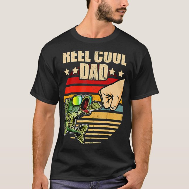 Reel Cool Dad Retro Fishing Father's Day Fist Bump T-Shirt (Front)