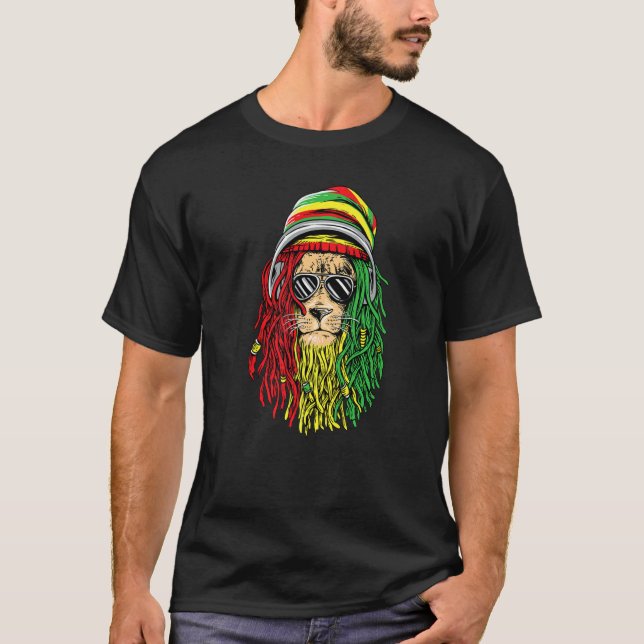 Reggae Music  Jamaican Lion Rasta Lion Of Rastafar T-Shirt (Front)