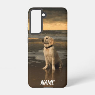 Rename your golden retriever dog on the phone case