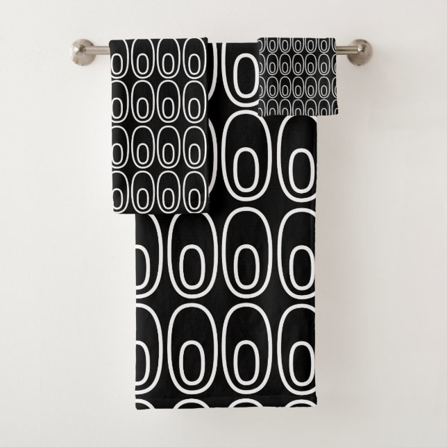 Repeating Black Ovals Bath Towel Set (Insitu)