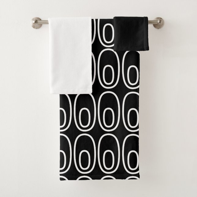 Repeating Black Ovals Bath Towel Set (Insitu)