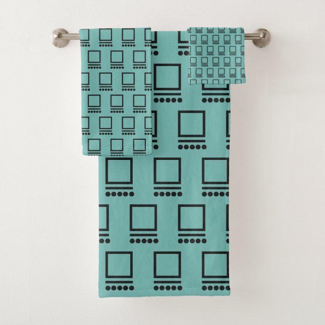 Repeating Computers  Bath Towel Set (Insitu)
