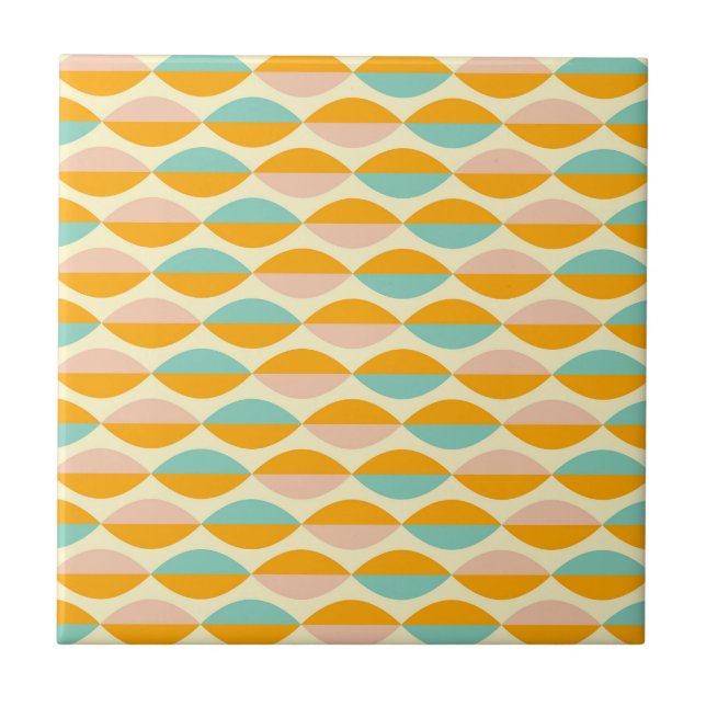 Repeating geometric pattern in beige background tile (Front)