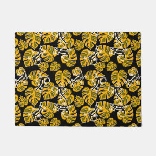Repeating Salamander And Yellow Leaf Pattern Doormat