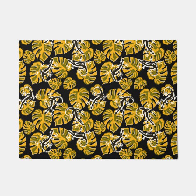 Repeating Salamander And Yellow Leaf Pattern Doormat (Front)