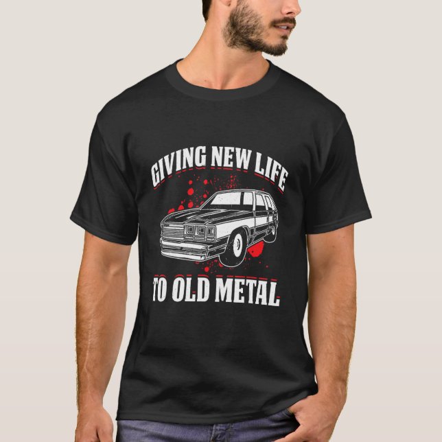 Restoring Old Cars For Classic Car Enthusiast Car  T-Shirt (Front)