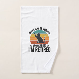 Retired Cat Vintage Sunset Funny Quote T-Shirt Des Hand Towel