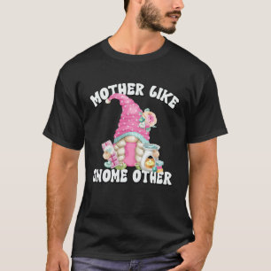Retired Grandma Gnome Mom For Mothers Day Soap Ma T-Shirt
