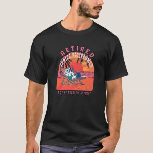 Retired Junior Programmer  Vintage Retirement T-Shirt