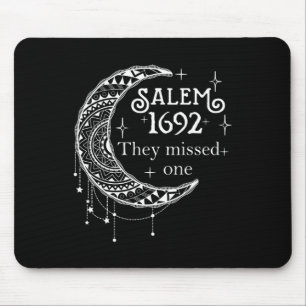 Retro 1692 They Missed One Witch Salem 1692 Hallow Mouse Mat