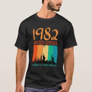 Retro 40Th Birthday T S 1982 40 Years Of Being Awe T-Shirt