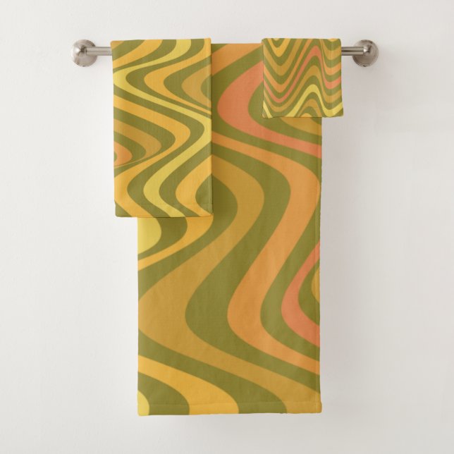 Retro 60s 70s Abstract Lines Pattern Green Yellow Bath Towel Set (Insitu)