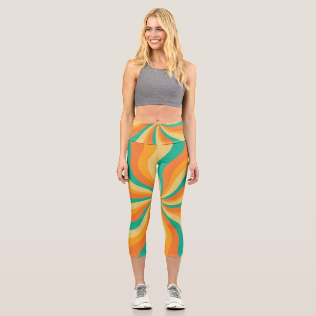 Retro 70s Sunburst Colourful Background Capri Leggings (Front)