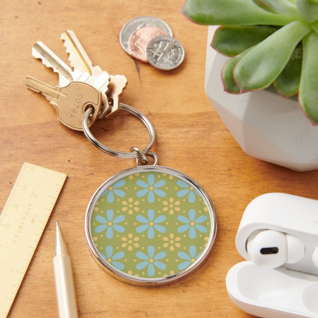 Retro Abstract Blue and Yellow Flowers on Green Key Ring (Desk)