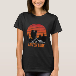 Retro Adventure Backpacker Enthusiast Mountain exp T-Shirt