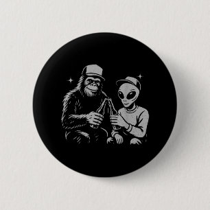 Retro Alien Bigfoot Cheers Funny Paranormal Drinki 6 Cm Round Badge