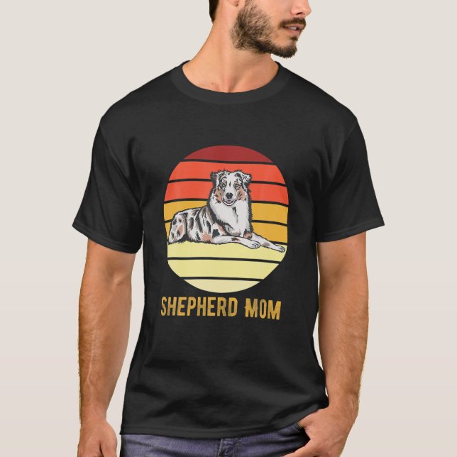 Retro Australian Dog Shepherd Mum Dog Mother T-Shirt (Front)