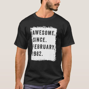 Retro Awesome Since February 1982 40 Years Old 40t T-Shirt