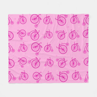Retro Bicycle Pattern on Pink Background Fleece Blanket