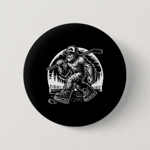 Retro Bigfoot Hockey Funny Sasquatch Bigfoot Playi 6 Cm Round Badge