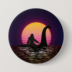 Retro Bigfoot Riding The Loch Ness Round 7.5 Cm Round Badge