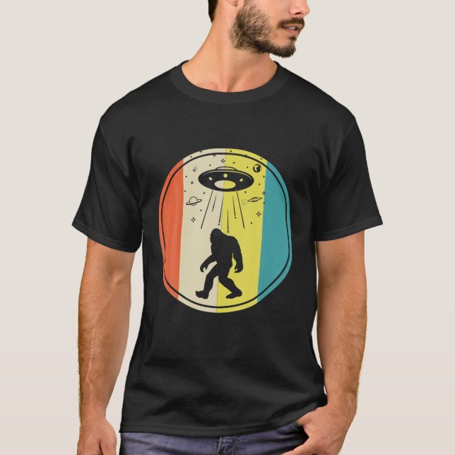 Retro Bigfoot Sasquatch Alien UFO Lover T-Shirt (Front)