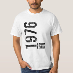 Retro Birth Year 1976 Timeless Seventies Style T-Shirt