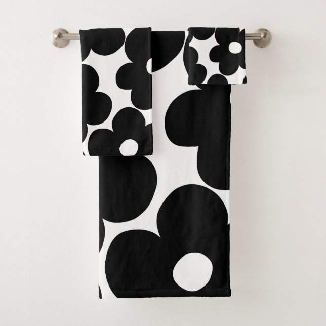 Retro Black Daisies #1 #decor #art Bath Towel Set (Insitu)