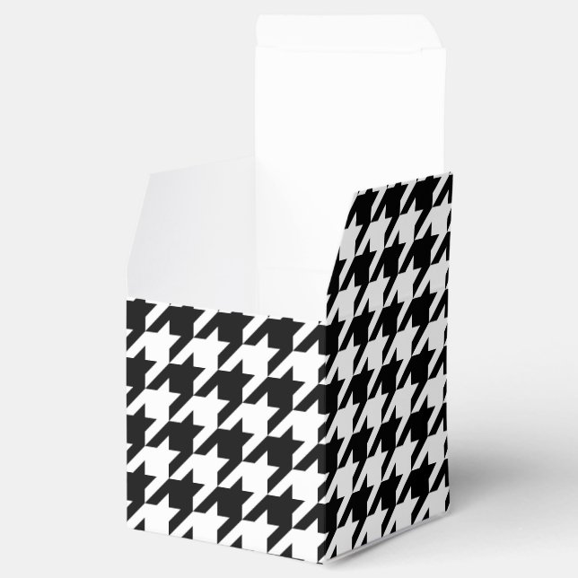 Retro Black White Houndstooth Weaving Pattern Favour Box (Opened)