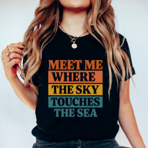 Retro Block “Sky Touches the Sea”, Summer Vacation T-Shirt