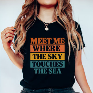Retro Block “Sky Touches the Sea”, Summer Vacation T-Shirt