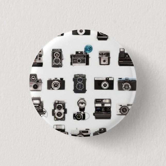 Retro cameras rule 3 cm round badge (Front)
