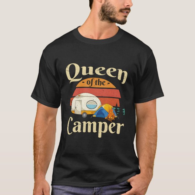 Retro Camper Girls Women Queen Of The Camper Outdo T-Shirt (Front)