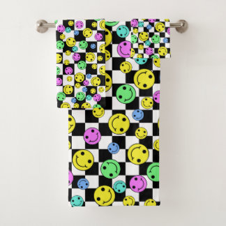Retro Chequered Smiling Faces Bath Towel Set