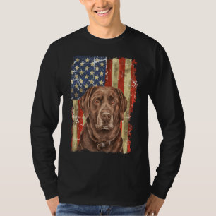 Retro Chocolate Lab With Usa Flag  Chocolate Lab D T-Shirt