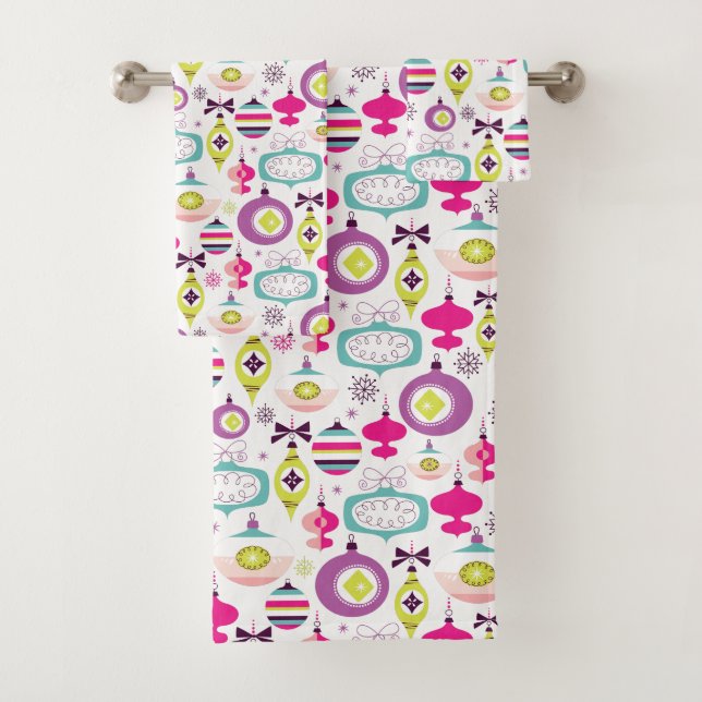Retro Christmas Ornaments Pattern Holiday Bath Towel Set (Insitu)