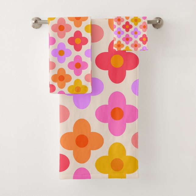 Retro Colourful Hippie Mod Flowers Pattern  Bath Towel Set (Insitu)