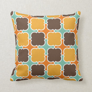 Retro Colours Barbed Quatrefoil Pattern Cushion