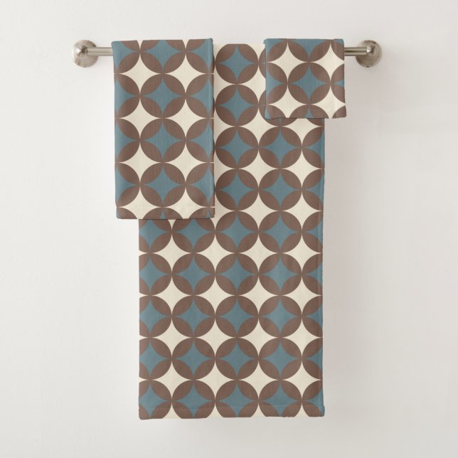Retro Colours Mid Century Modern Circles Bath Towel Set (Insitu)