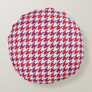 Retro crimson red purple houndstooth plaid pattern round cushion
