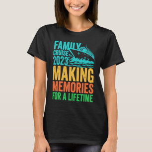 Retro Cruise Style Family Cruise 2023 Vintage T-Shirt
