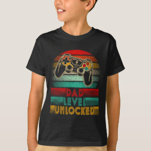 Retro Dad Level Unlocked New Dad Controller Father T-Shirt