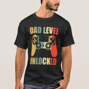 Retro Dad Level Unlocked New Daddy Gaming Father' T-Shirt