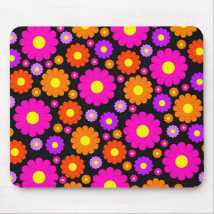 Retro Daisies Mousepad