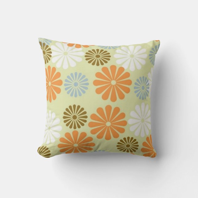 Retro Daisy Cushion (Front)
