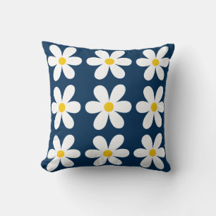 Retro Daisy Floral Pattern Cushion