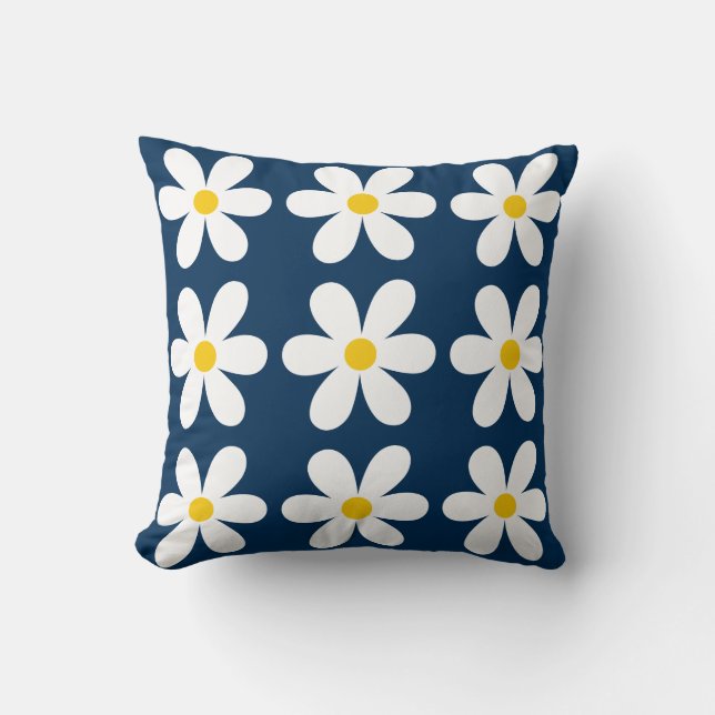 Retro Daisy Floral Pattern Cushion (Front)
