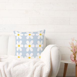 Retro Daisy Floral Pattern Cushion