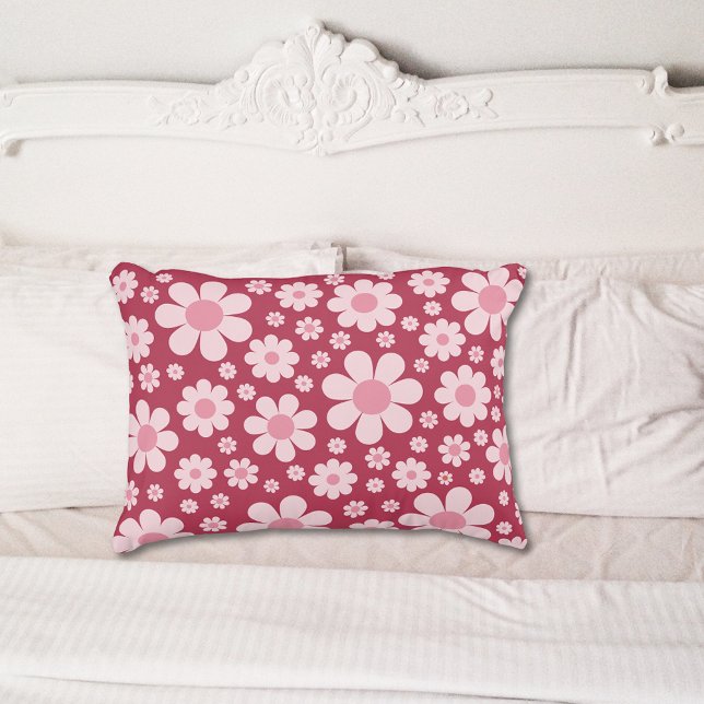 Retro Daisy Pattern Pink Pillowcase (Retro groovy daisy pink pattern vintage 70s pillow case)