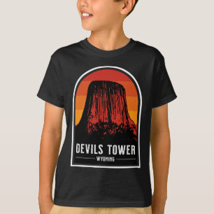 Retro Devils Tower National Monument Wyoming Hikin T-Shirt